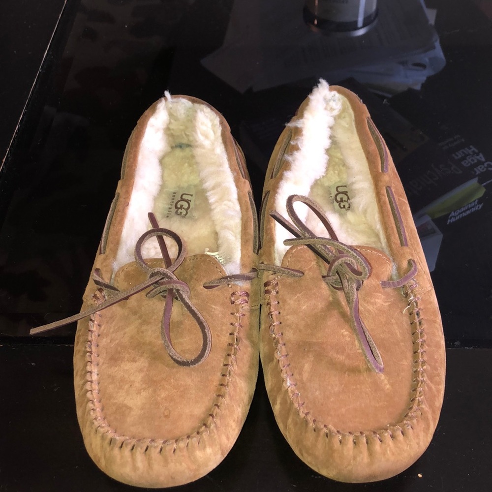 Ugg Moccasin “Dakota Slipper”